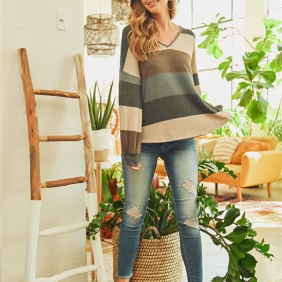 RIBBED STRIPES V-NECK PUFF SLEEVES TOP - Picture 5 of 8